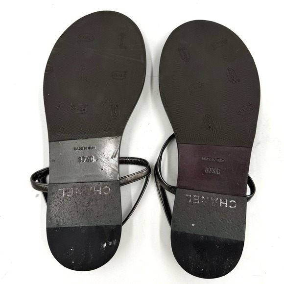 Chanel Thong Sandals Chain CC Logo Dark Silver Leather Quilted Flat 37.5 / 7.5 - Picture 9 of 11